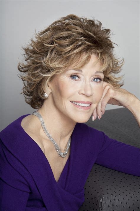 coupe courte jane fonda coiffure|70 idées de Jane Fonda 